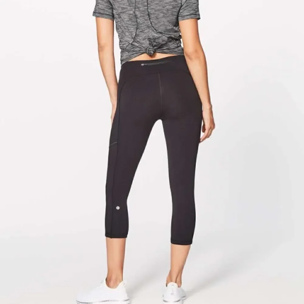 LULULEMON Speed Up Crop 21